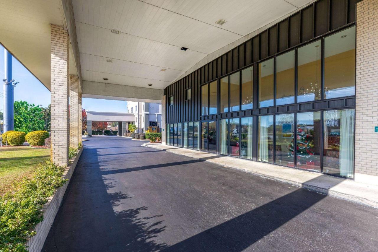 Days Inn By Wyndham Florence/I-95 North Экстерьер фото